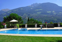 Schwimmbad Dorf Tirol Hotel Quelle